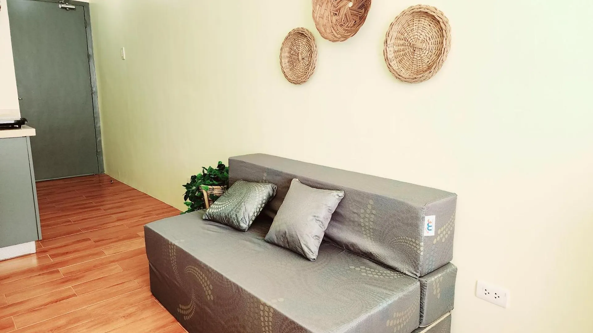 Davao Studio With Pool Near Airport Philippines